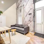 Astoria Premium Suites - R26