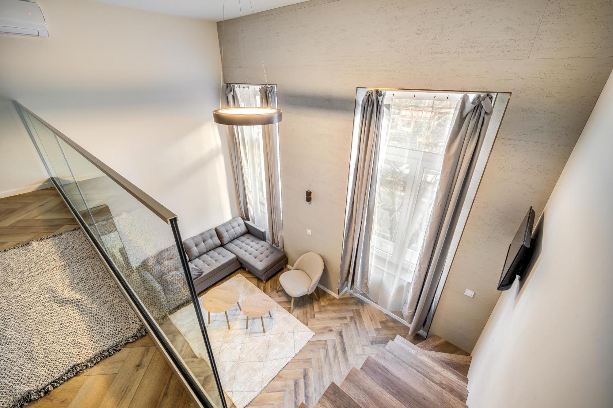 Astoria Premium - R26 Apartment