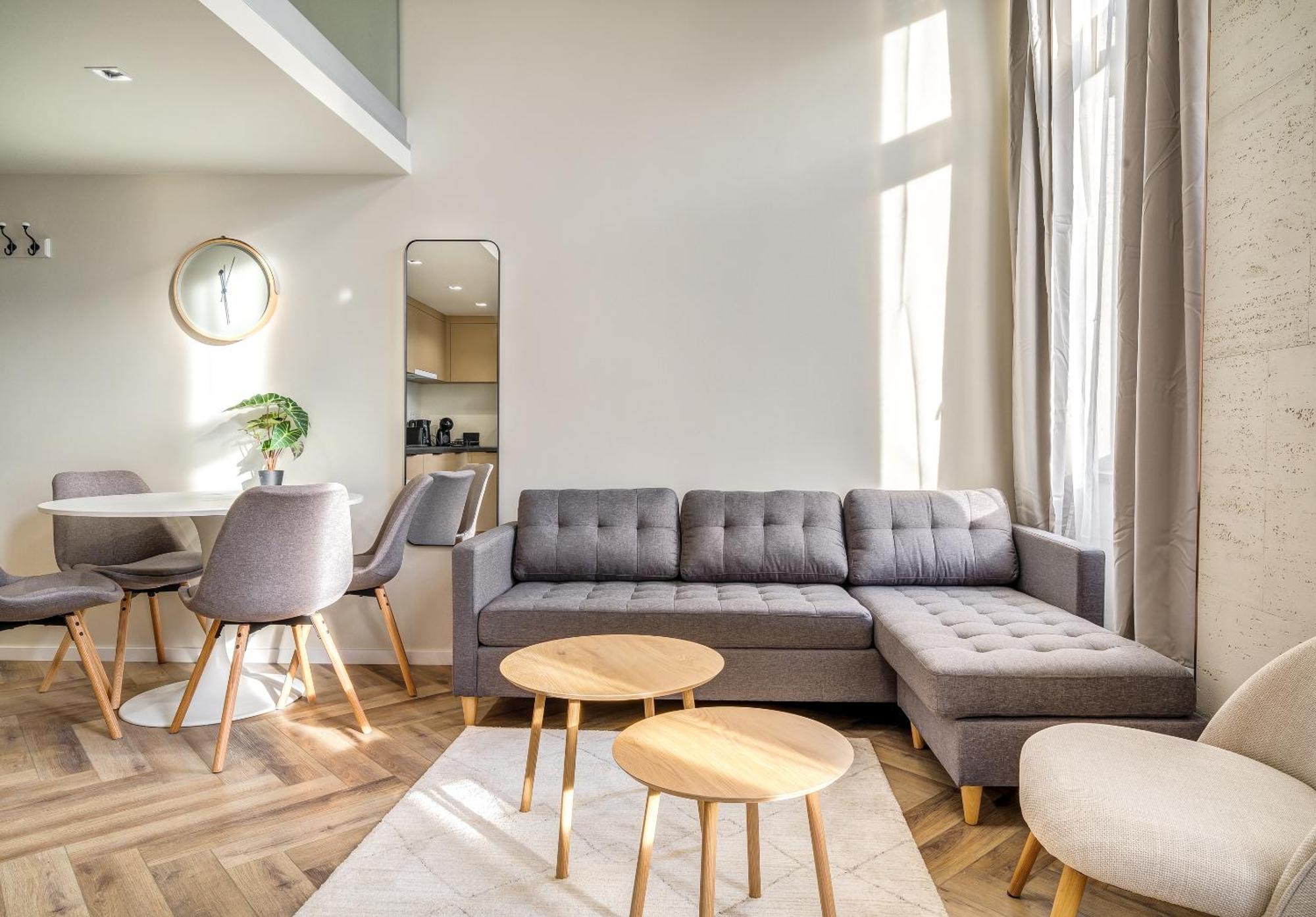 Astoria Premium - R26 *
