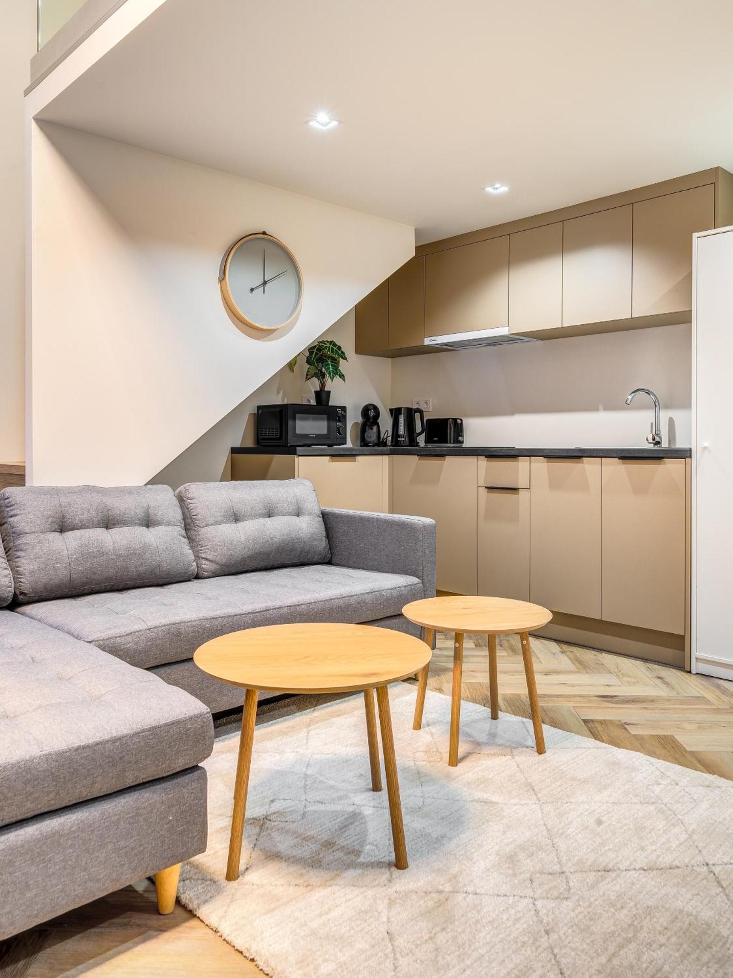 Astoria Premium - R26 Budapest