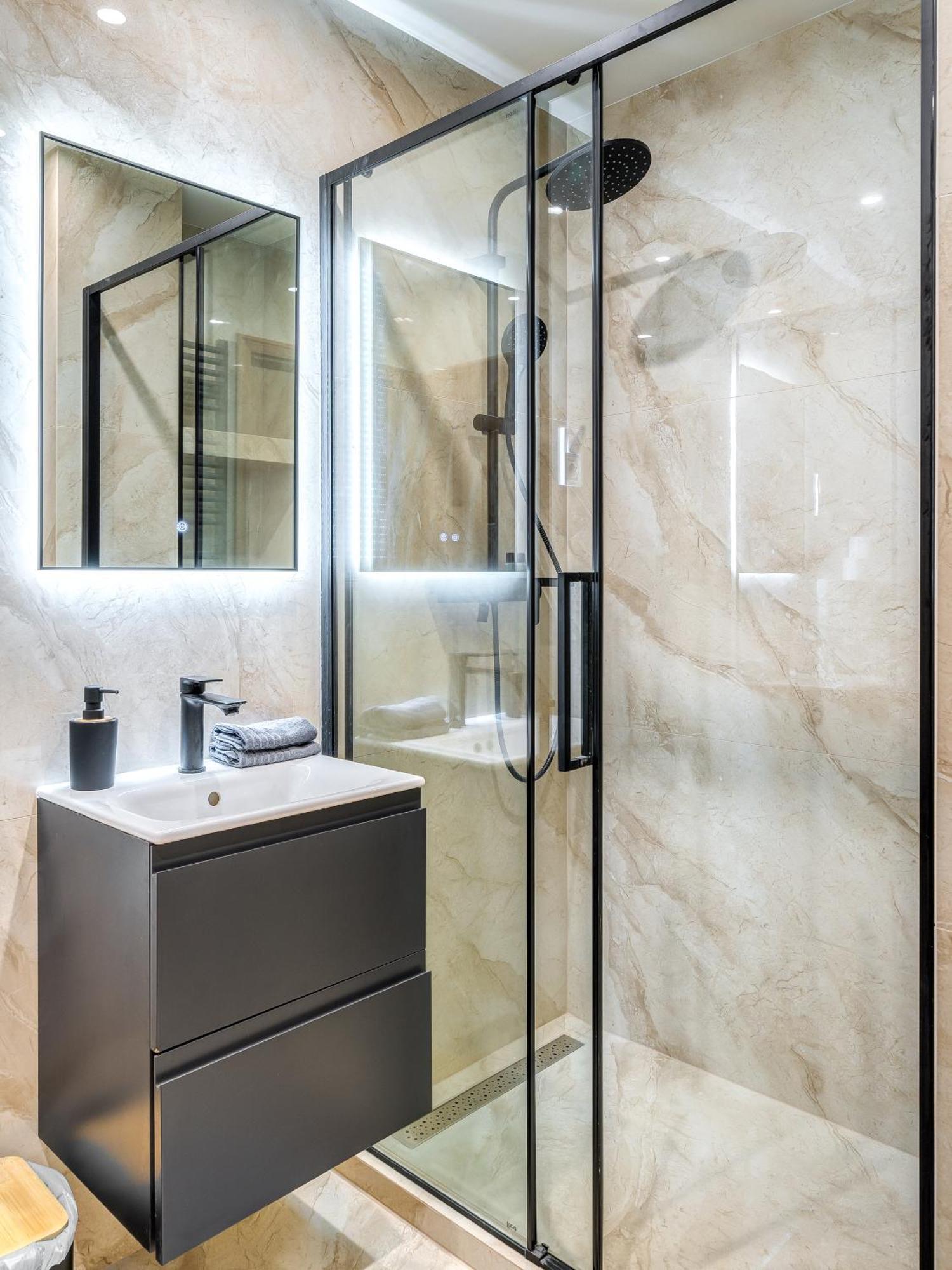 Apartment Astoria Premium - R26 *