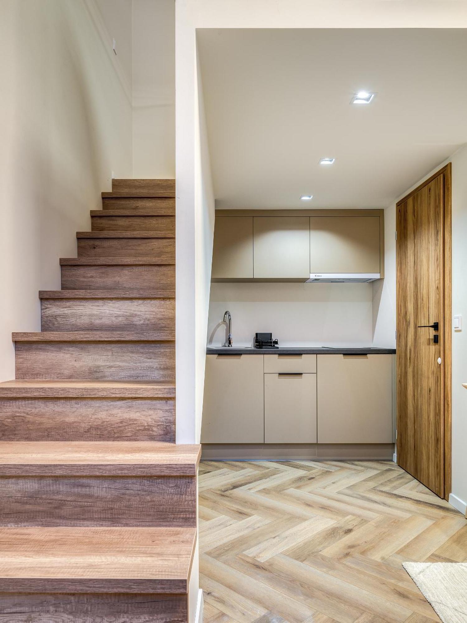 Astoria Premium - R26 Apartment