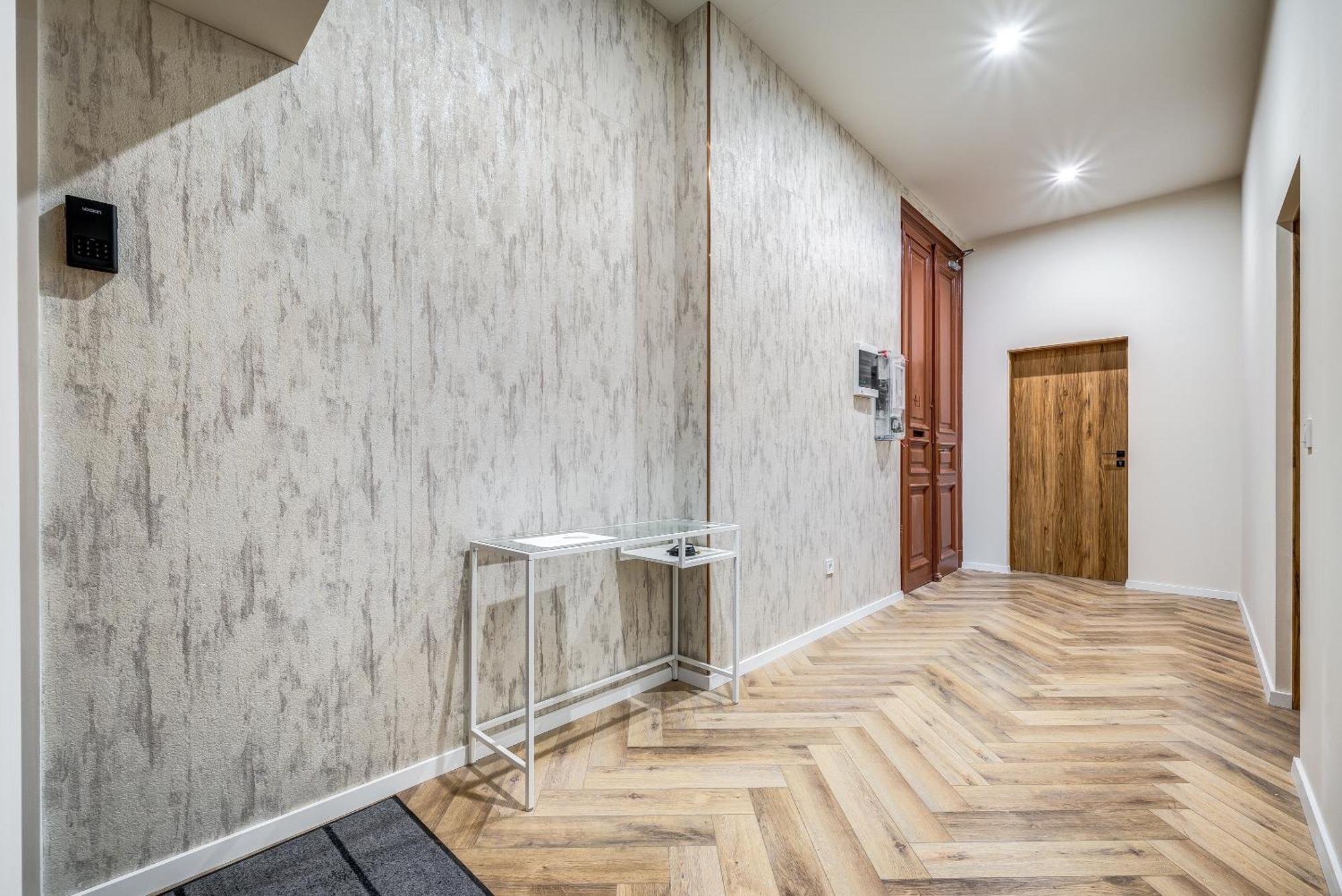Astoria Premium - R26 Apartment *